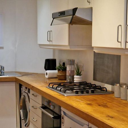 Lovely 1-Bed Apartment In Londýn Exteriér fotografie